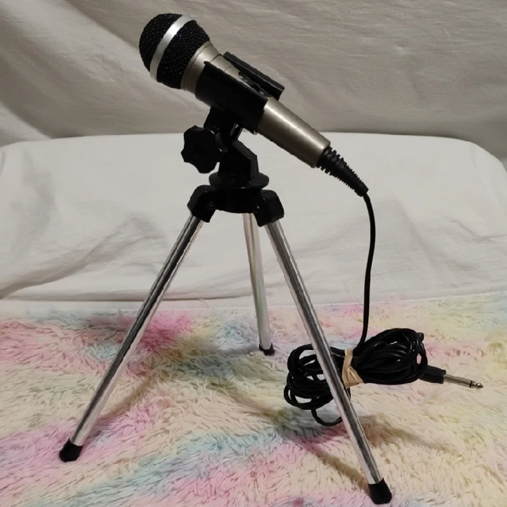 (#19) Professional Black & Silver Microphone with Tripod Stand
